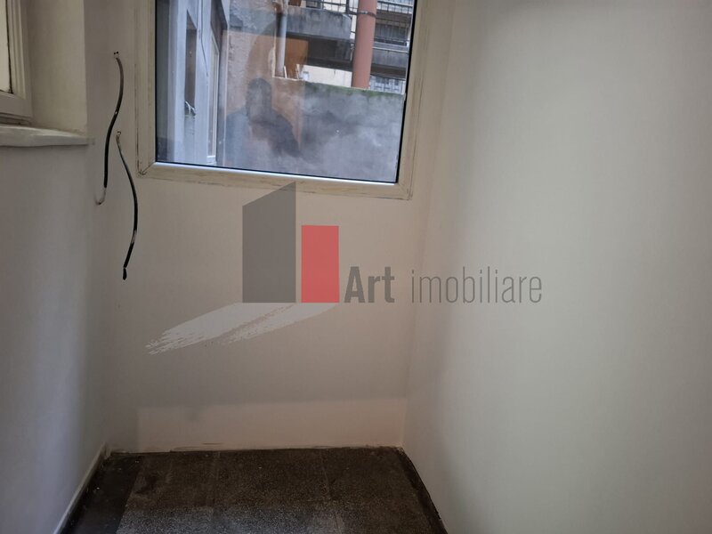 Cismigiu, Kogalniceanu, urgent, stradal, superpozitie,  scara curata, negociabil.